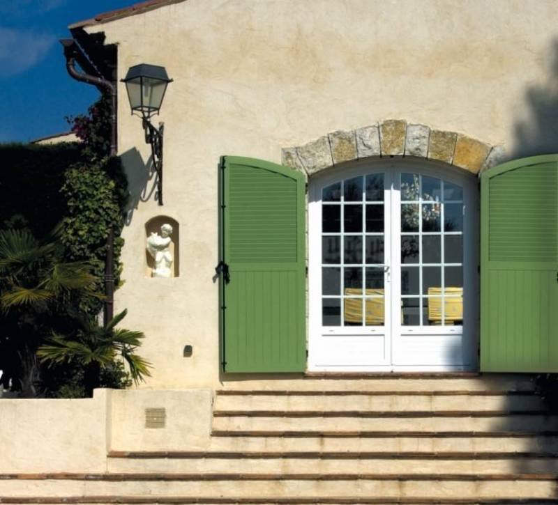 Installation de fenêtres en PVC Schüco à Aix-en-Provence